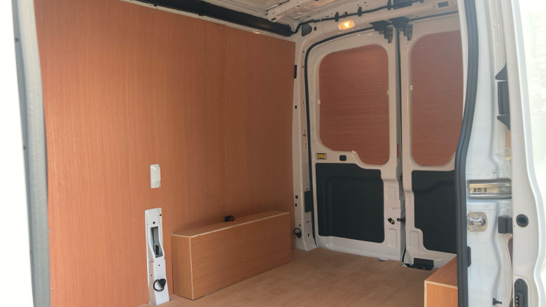 Ford Transit 350 L2 Diesel Fwd 2.0 EcoBlue 130ps H2 Leader Van [DAP]